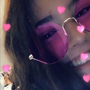 Meet your Posher, Victoria